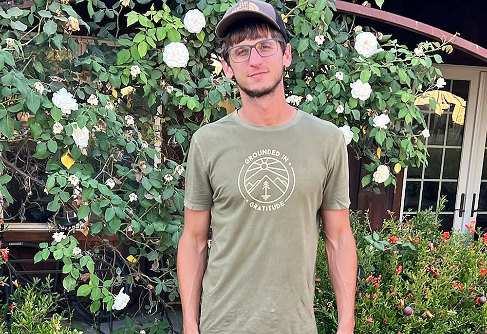 Men's Organic T-shirt: Grounded in Gratitude - Image 5
